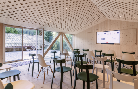 HQ_B6A7207.png hq_b6a7207.png